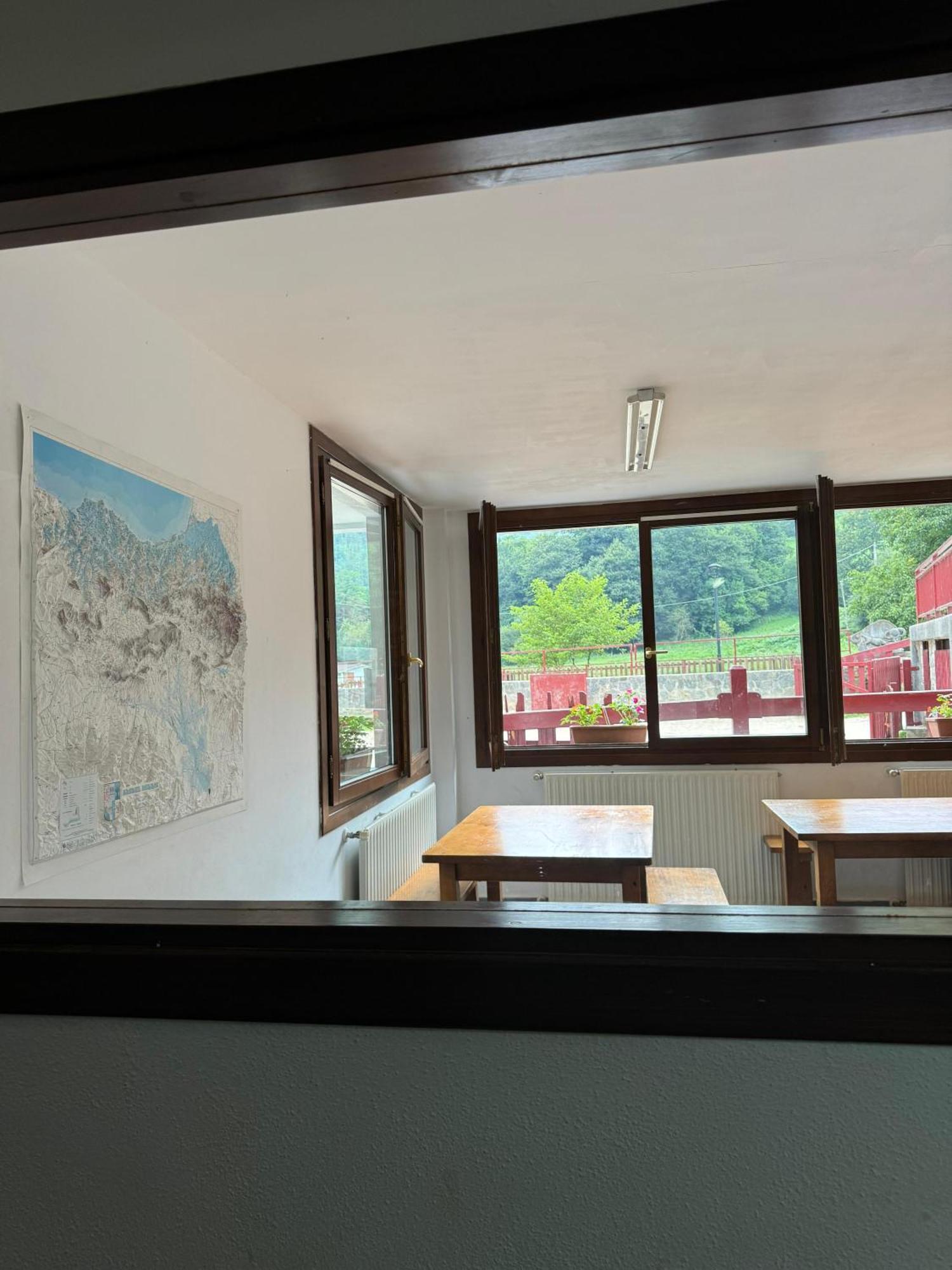 Albergue De Lastur 德巴 外观 照片